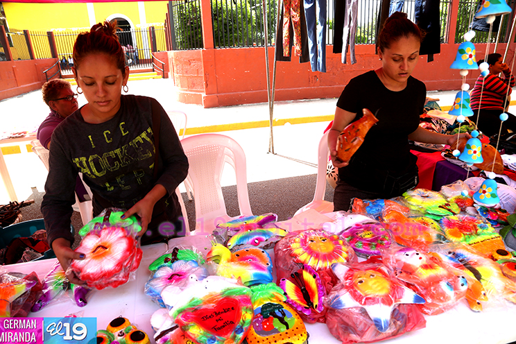 Mujeres de Tipitapa salen adelante con esfuerzo y dedicación a través de las Ferias Solidarias