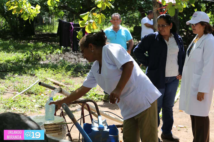 Nuevo grupo de médicos llega a atender a familias de Puerto Morazán y Tonalá