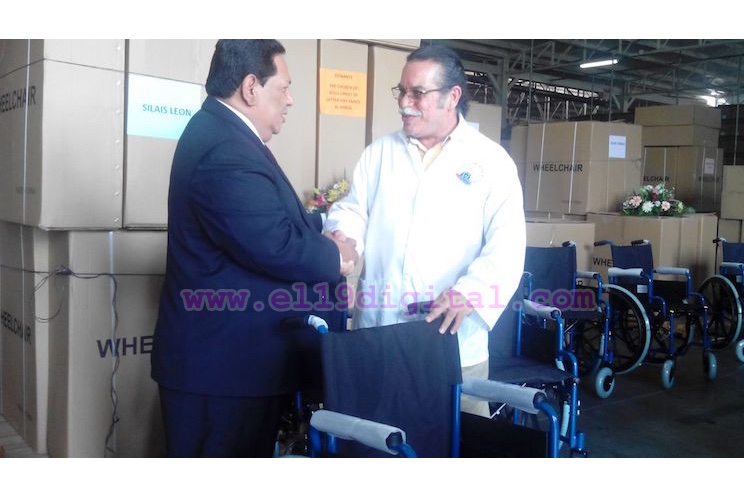 Iglesia Mormona entrega donativo de sillas de ruedas al Ministerio de Salud