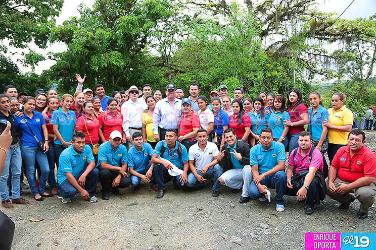 Familias celebran inauguración de Tramo carretero San Juan de Río Coco - Las Cruces