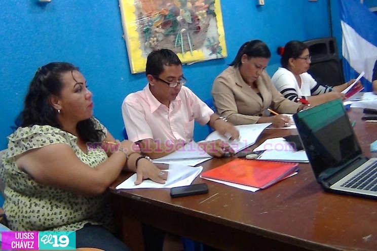 Eligen a los mejores maestr@s y estudiantes el municipio de Granada