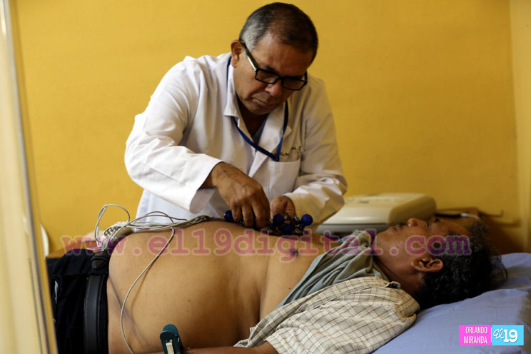 Realizan jornada cardiológica para padres trabajadores del Plantel Los Cocos