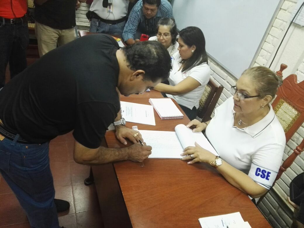 Pastor Omar Duarte invita al pueblo a involucrarse en el proceso de verificación