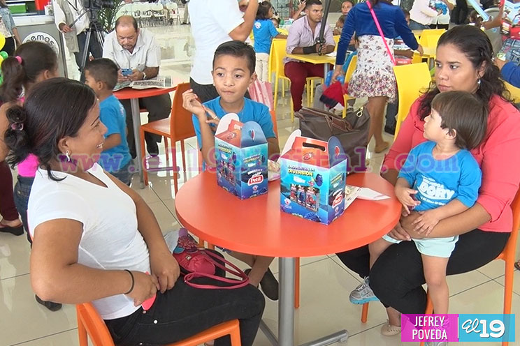 Galerías Santo Domingo firman convenio para llevar alegría a niños y niñas de Operación Sonrisa 