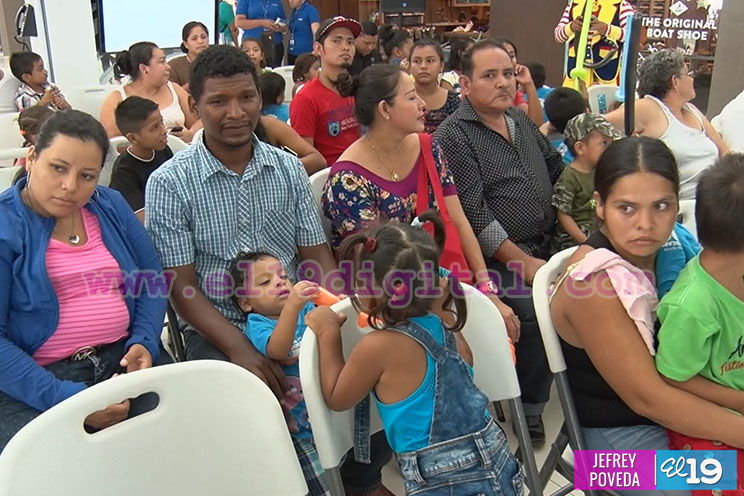 Galerías Santo Domingo firman convenio para llevar alegría a niños y niñas de Operación Sonrisa 