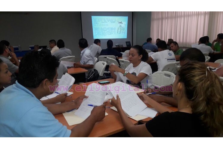 Presentan plan trimestral de tecnología educativa