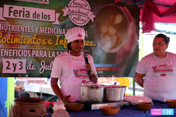 Familias aprenden sobre medicina natural en la feria de las infusiones, cocimientos y el jengibre