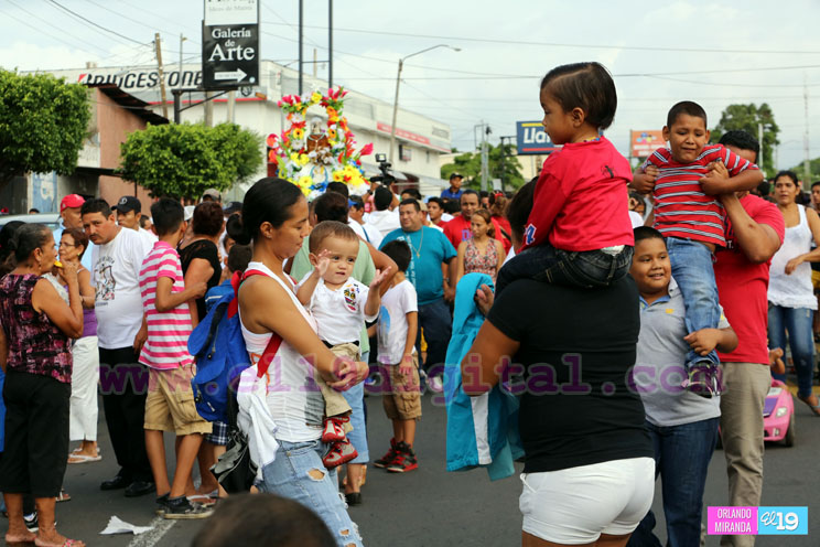 Mocito de Santo Domingo de Guzmán recorre Barrio La Luz