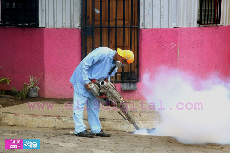 Acahualinca es atendida por brigadistas del Minsa
