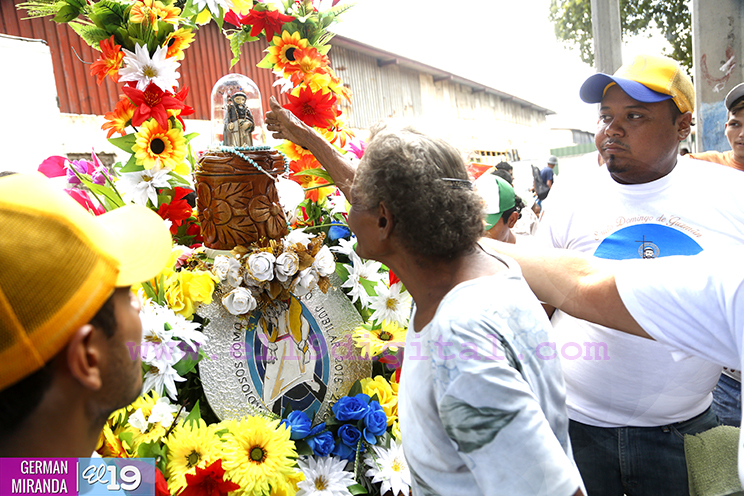 Mocito visita barrios aledaños al Mercado Oriental 