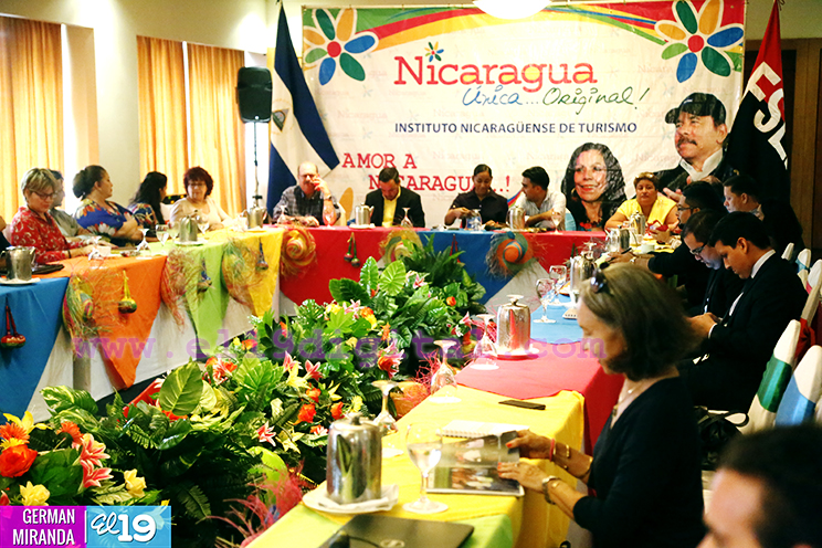 Intur desarrolla mesa de trabajo con representantes de cámaras de turismo y entidades financieras
