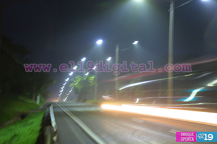 Enatrel realiza trabajos de mantenimiento en luminarias de cara al Repliegue