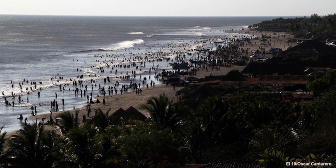 Miles de familias en Pochomil y Masachapa disfrutan últimos horas de vacaciones