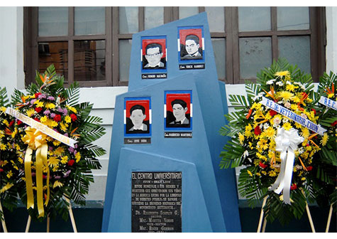 Comunidad universitaria de León conmemora el 54 aniversario de la masacre estudiantil