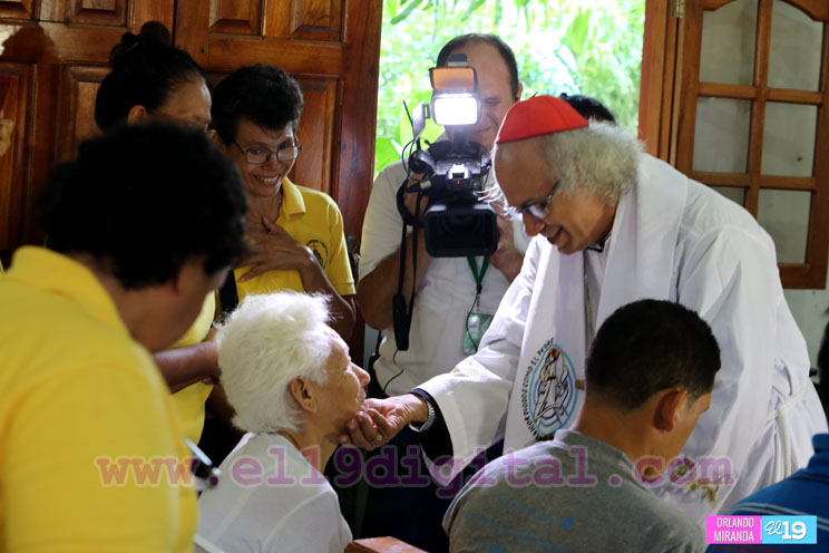 Cardenal Brenes oficia ceremonia de unción de enfermos en Hospital Alemán Nicaragüense