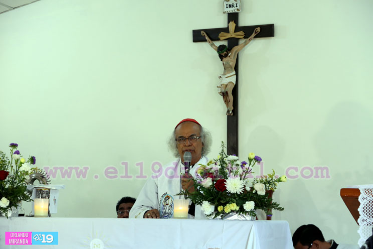 Cardenal Brenes oficia ceremonia de unción de enfermos en Hospital Alemán Nicaragüense