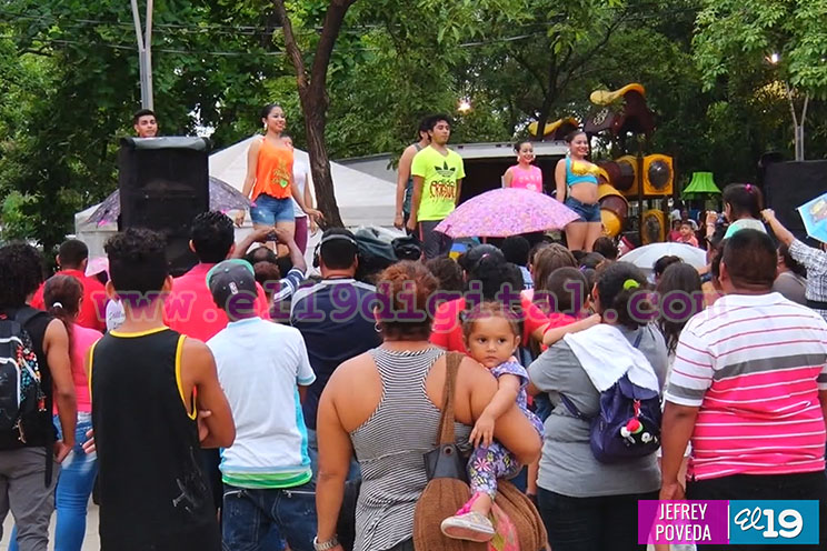 Alegres Fiestas en Parques capitalinos en saludo a las victorias del mes de Julio