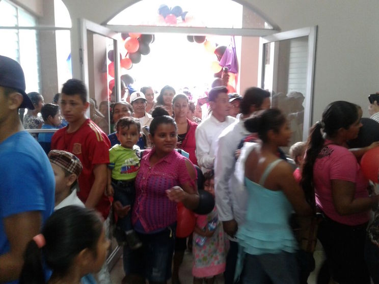 Familias de San José de Bocay inauguran moderno hospital primario