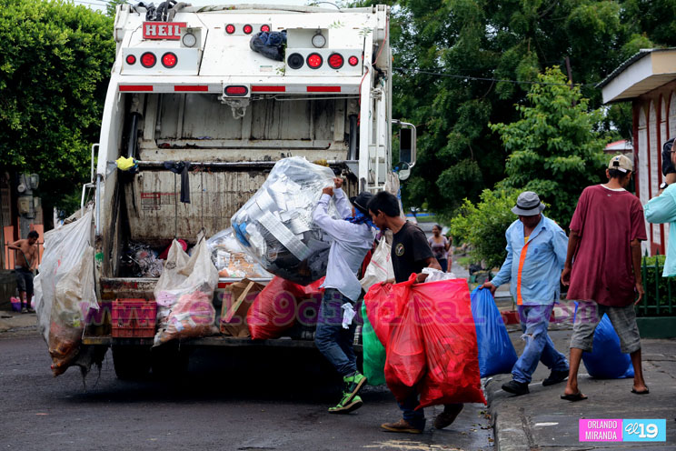 Alcaldía de Managua continúa trabajando por espacios libres de basura en barrios capitalinos  