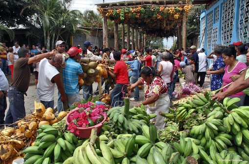 Niquinohomo vive su tradicional procesión de Jesús Resucitado