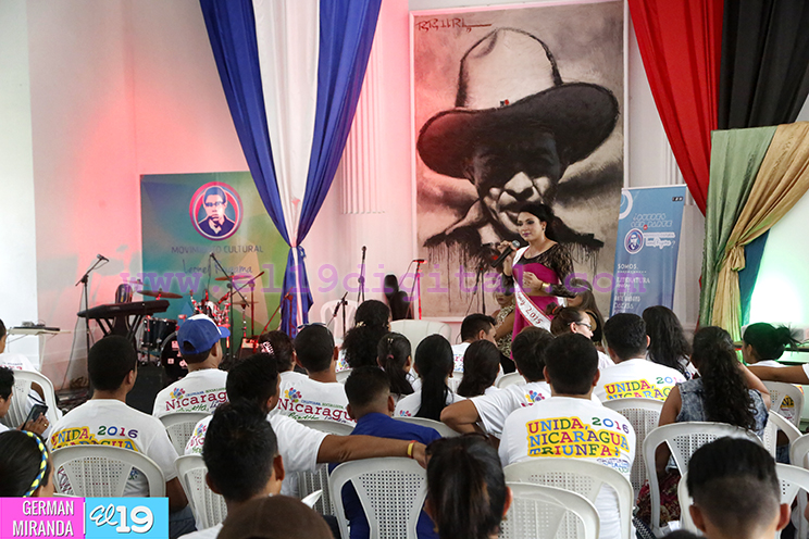 Miembros de MCLR comprometidos con la Revolución en su 37 aniversario