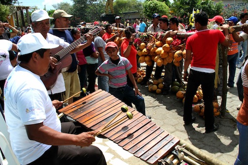 Niquinohomo vive su tradicional procesión de Jesús Resucitado