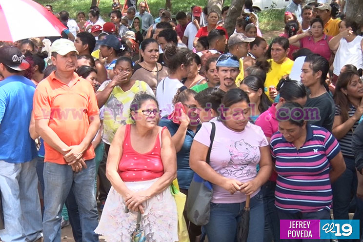 Gobierno continúa con amor llevando el Plan Techo a las familias nicaragüenses