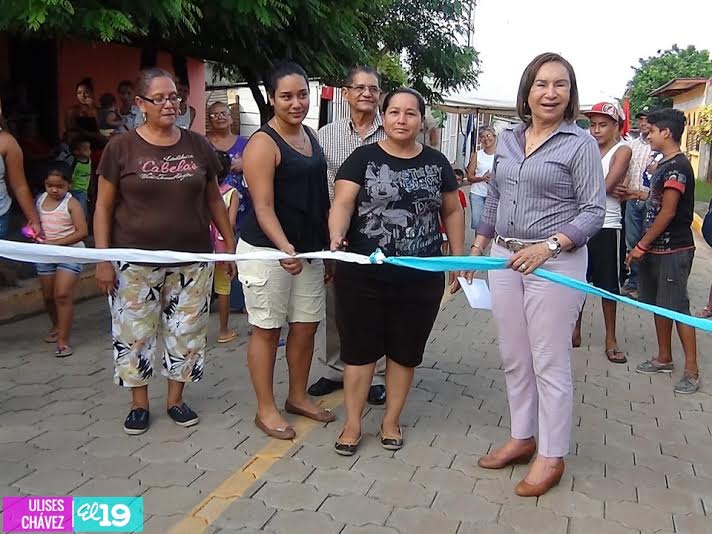 Alcaldía de Granada inauguran nuevas calles