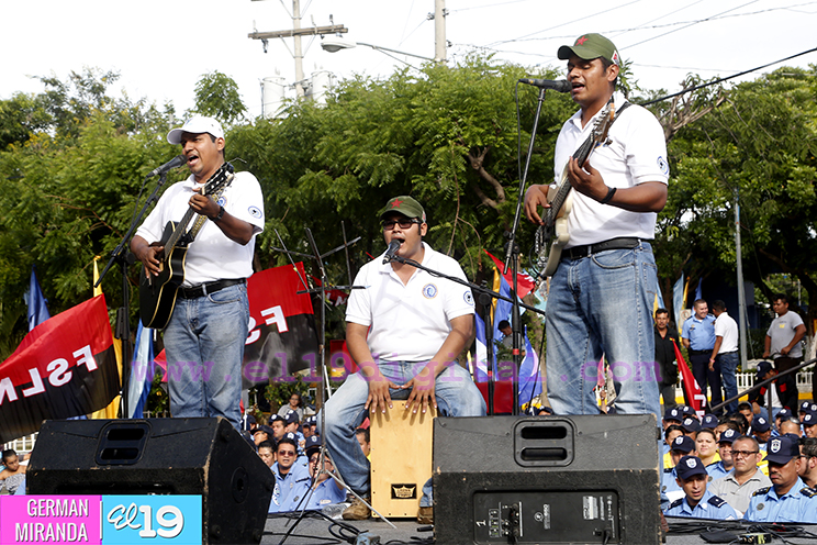 Policía Nacional celebra 37 años de Revolución