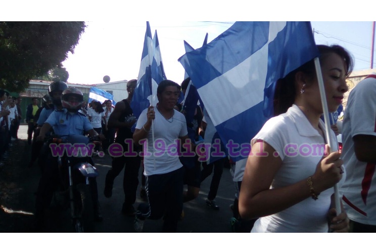 Estudiantes realizan maratón en homenaje al 37/19