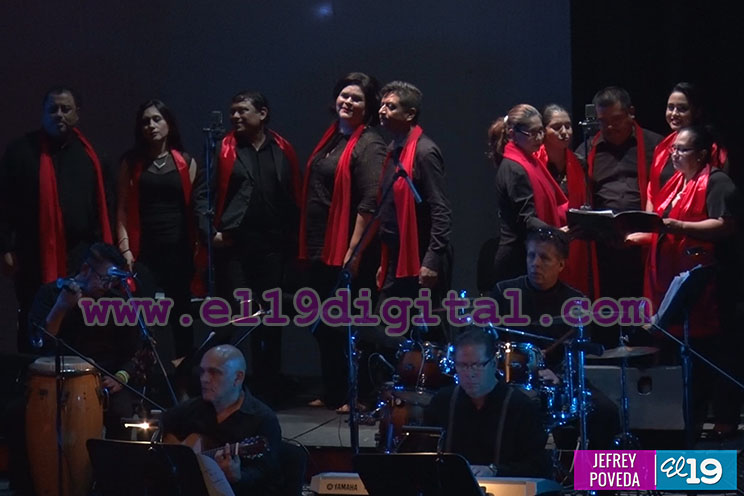 TNRD vibró con la gala cultural "Cantos a la Revolución"