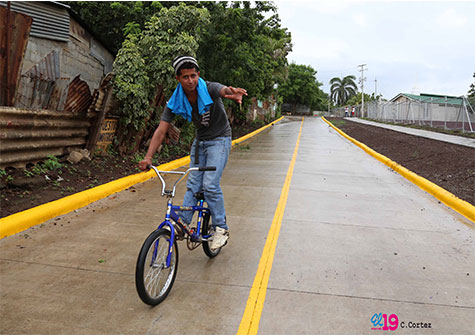 Alcaldesa Daysi Torres inaugura obra vial en barrio Sócrates Sandino