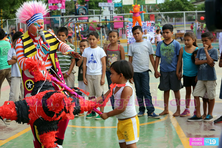 Alegre tardeada cultural en el René Cisneros en celebración al 37 Aniversario
