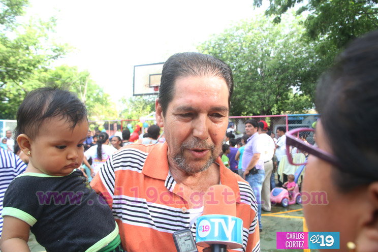Niñez disfruta celebración previa al Día de la Alegría