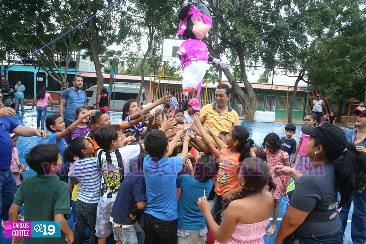 Niñez disfruta celebración previa al Día de la Alegría