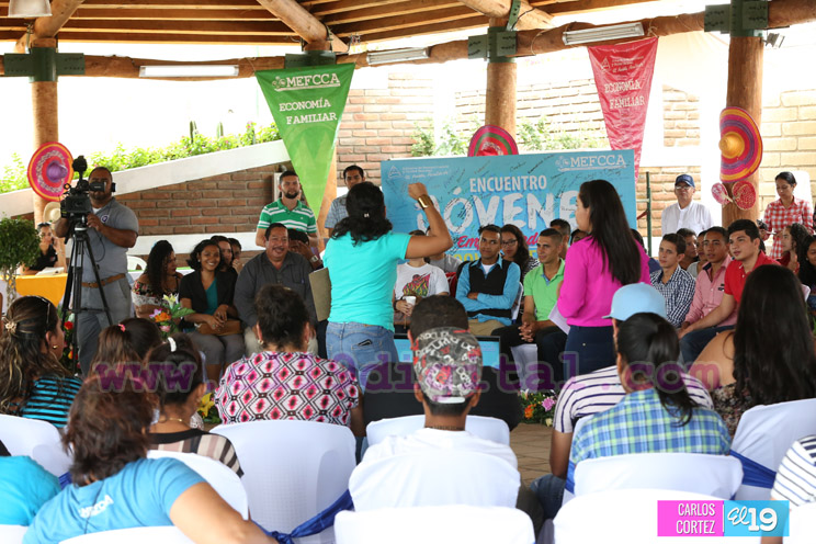 Realizan encuentro de jóvenes emprendedores de la Economía Familiar