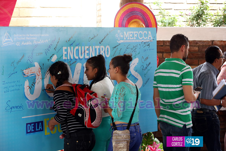 Realizan encuentro de jóvenes emprendedores de la Economía Familiar