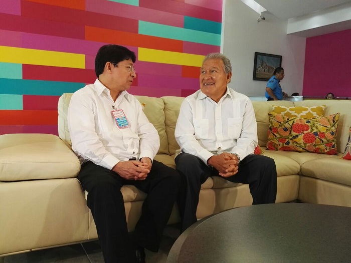  Delegación de El Salvador arriba a Nicaragua para participar en 37 aniversario de la Revolución