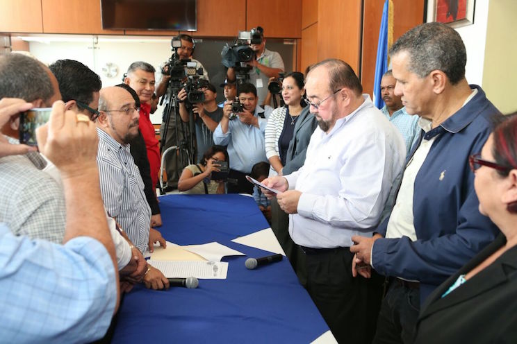 Inscriben Alianza Unida, Nicaragua Triunfa, encabezada por el FSLN, ante el CSE
