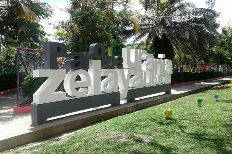 Familias de San Rafael del Norte inauguran remodelación de parque municipal