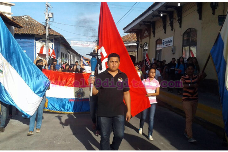 Sostienen Antorcha de la Libertad en honor a los mártires del 23 de julio