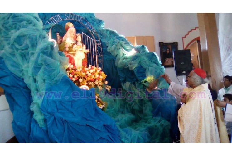 Cardenal Leopoldo Brenes oficia misa en honor a Santa Ana