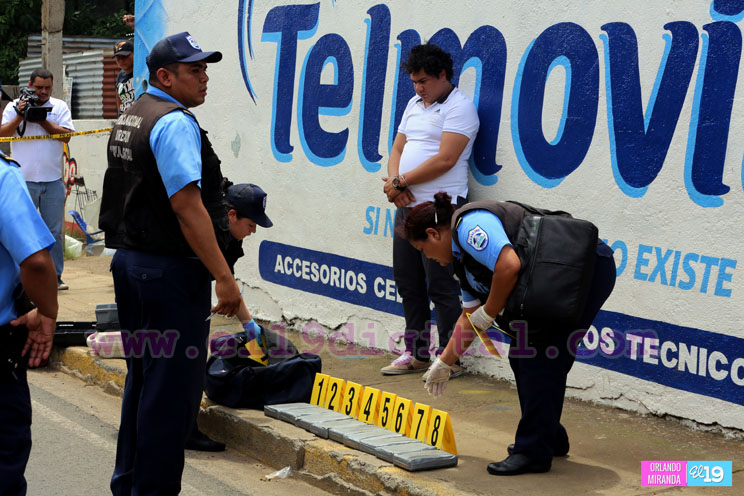 Lo agarran con droga en su vehículo