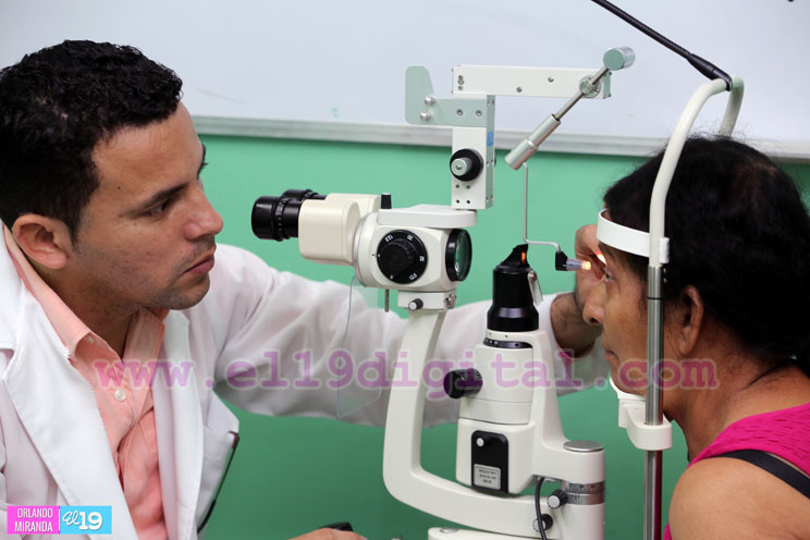 Realizan jornada de cirugías de cataratas y pterigium
