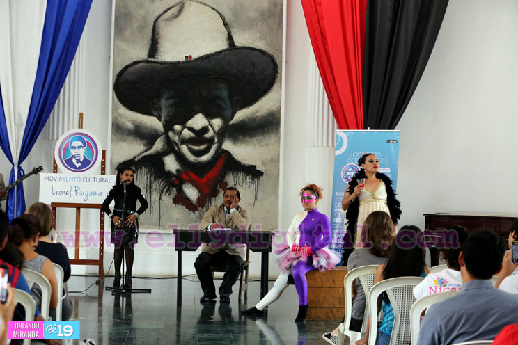 Entregan reconocimientos a ganadores del Premio Poesía Joven “Leonel Rugama 2016”