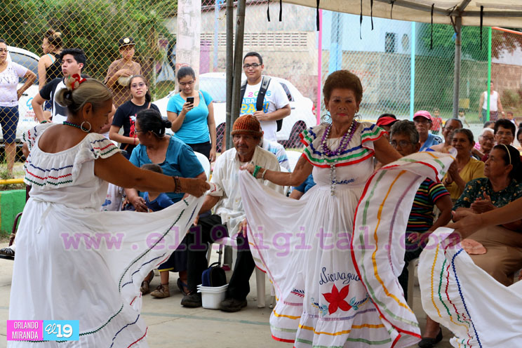 Adultos mayores disfrutan tardeada recreativa junto a la Promotoría Solidaria