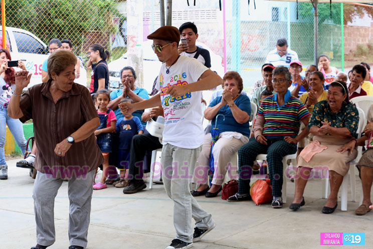 Adultos mayores disfrutan tardeada recreativa junto a la Promotoría Solidaria