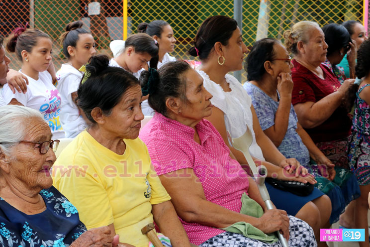 Adultos mayores disfrutan tardeada recreativa junto a la Promotoría Solidaria
