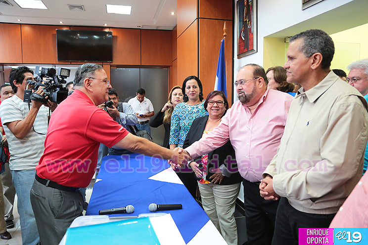 PLI inscribe candidaturas para elecciones de noviembre 
