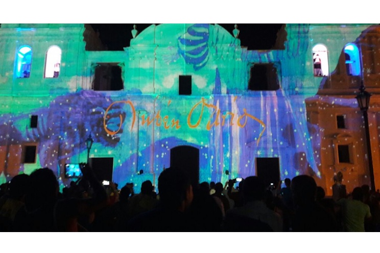 Espectacular arranque del Festival Azul Darío en León
